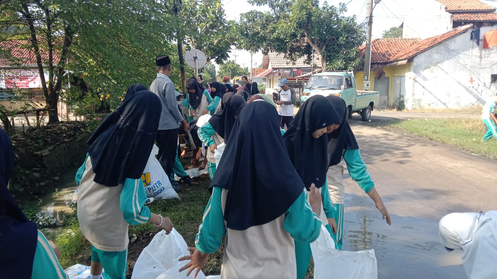Peduli lingkungan